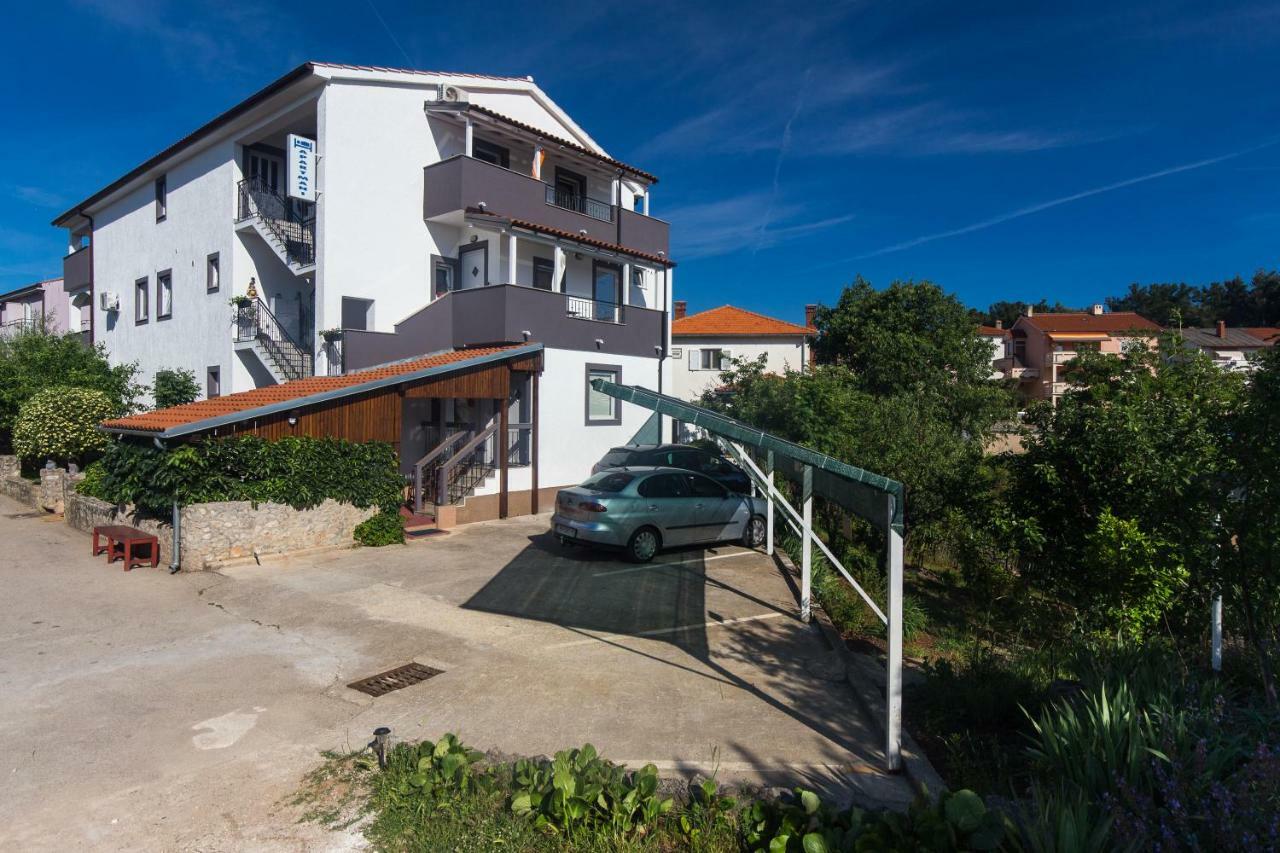 Apartments Hajl Кърк Екстериор снимка